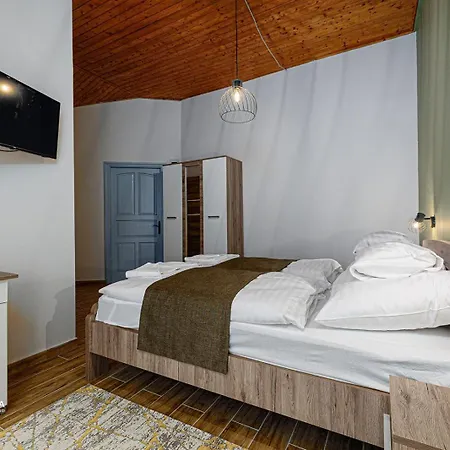 Vadasz Etterem Es Panzio Отель типа 