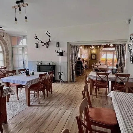 Vadasz Etterem Es Panzio 3* Repashuta