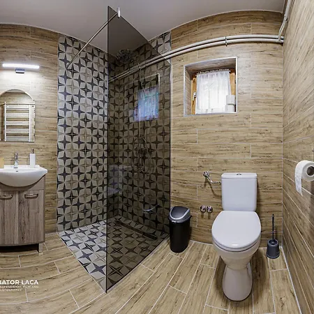 Vadasz Etterem Es Panzio 3*